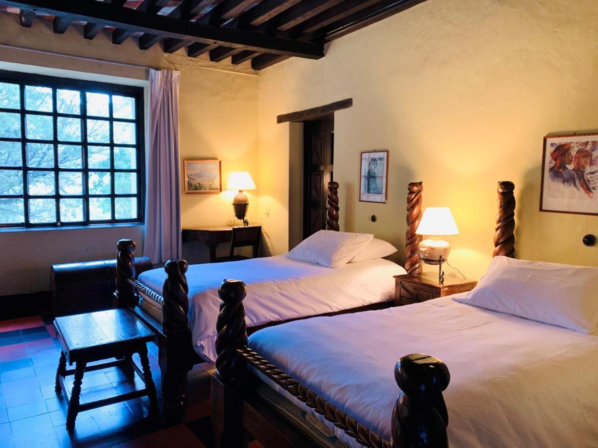 Hotel Museo Mayan Inn Chichicastenango Exterior photo